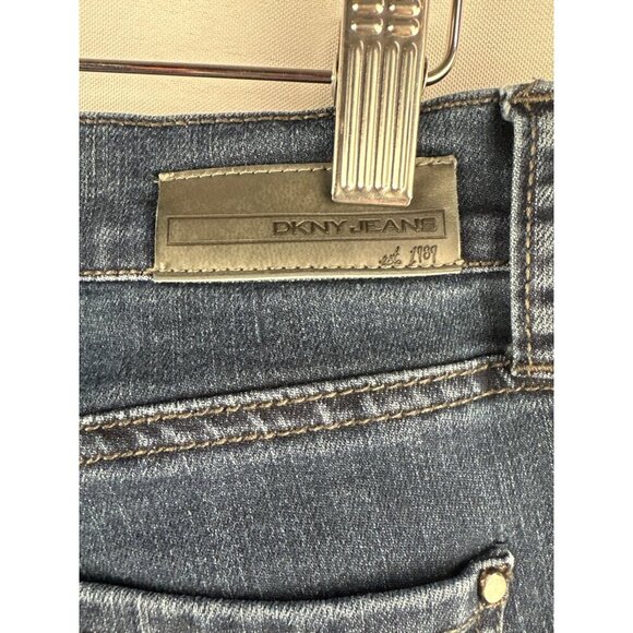DKNY Jeans Soho Skinny Mid-Rise Denim Womens Size 4 - Picture 6 of 6